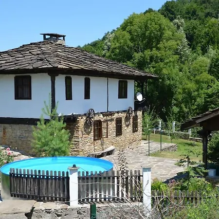 ким Villa Apriltsi (Lovech)