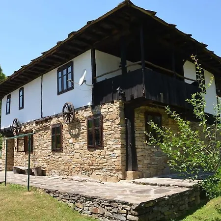 ким Villa Apriltsi (Lovech)