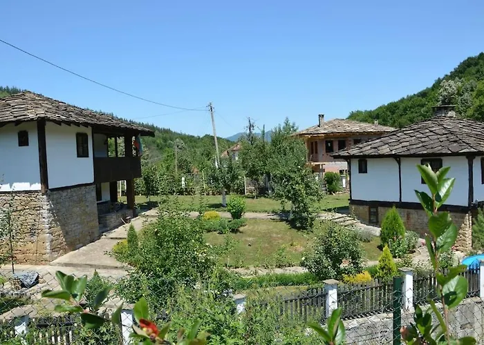 ким Apriltsi (Lovech)